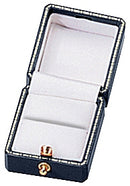 Antique Look Leatherette Single Ring Box with Satin Inner Lid